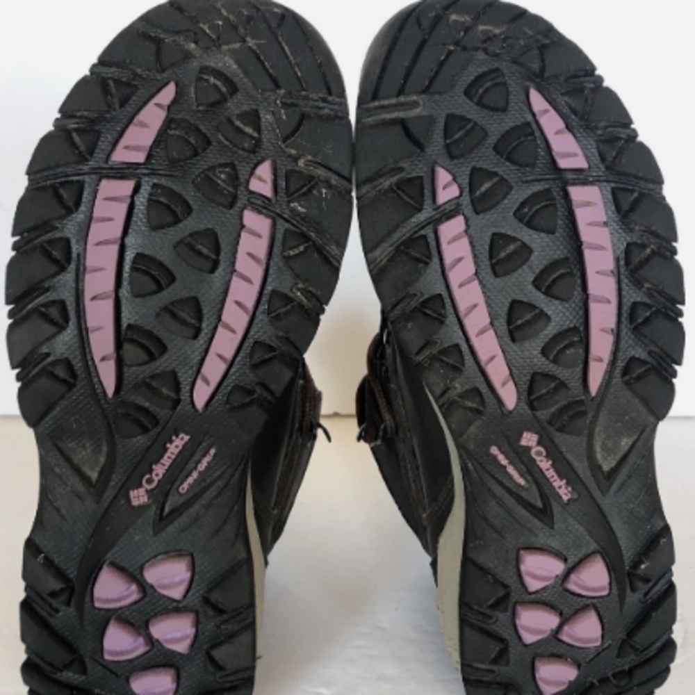 Columbia Ankle Boots Brown and Black with Rugged Outsole - Picture 3 of 4